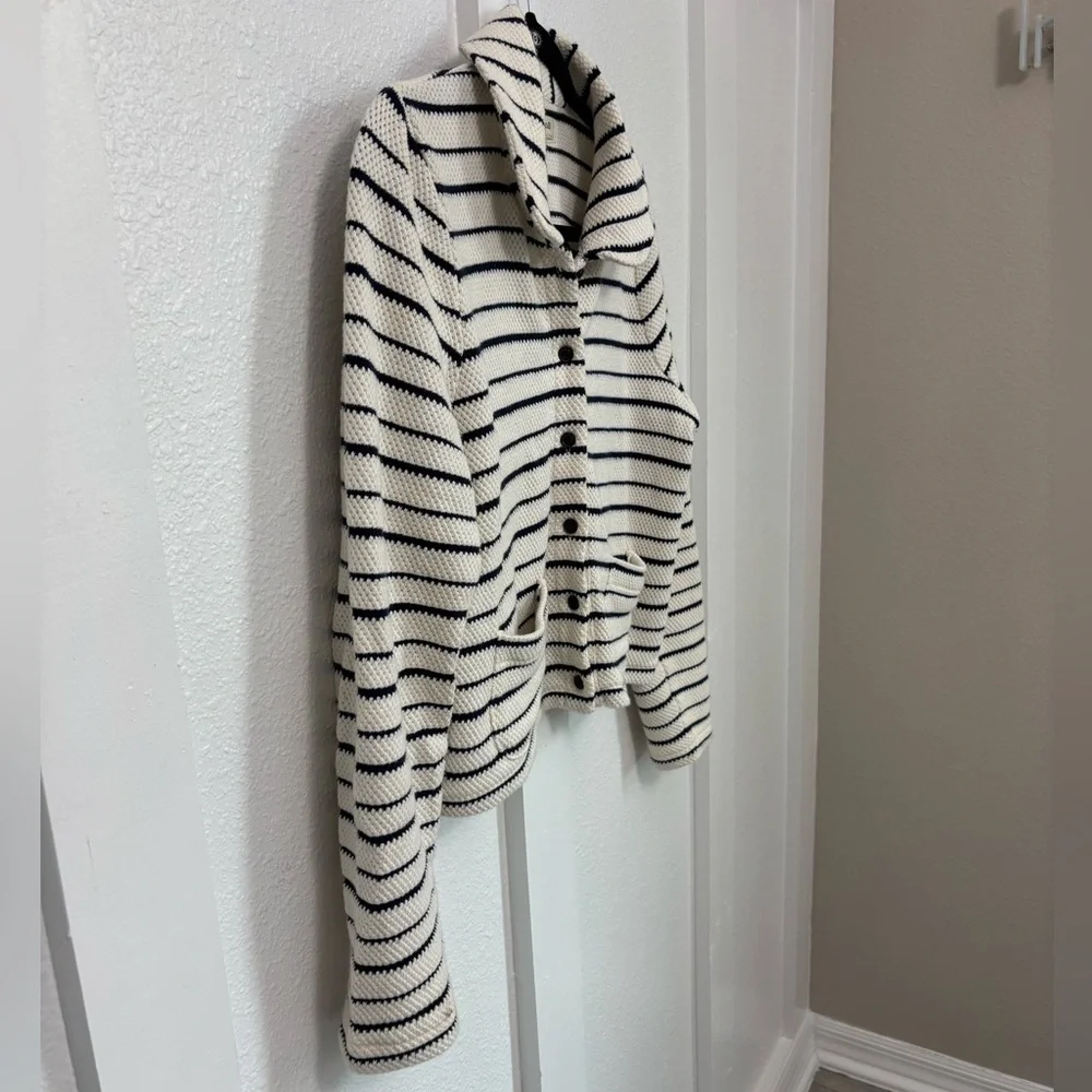 Madewell Navy and Cream Striped Knit - Picture 5 of 16